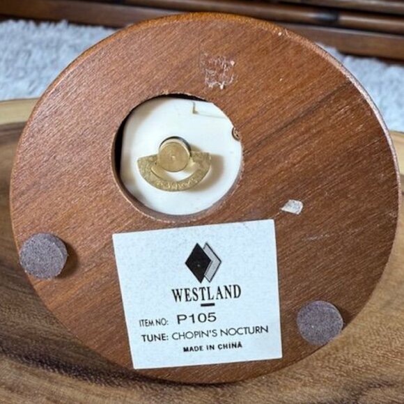 Vintage Westland Hummingbird Chopin's Nocturn Porcelain Wood Musical Figurine - Picture 11 of 13